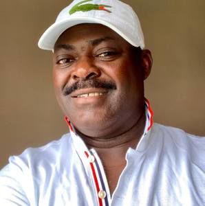 Meet your Posher, Emmanuel